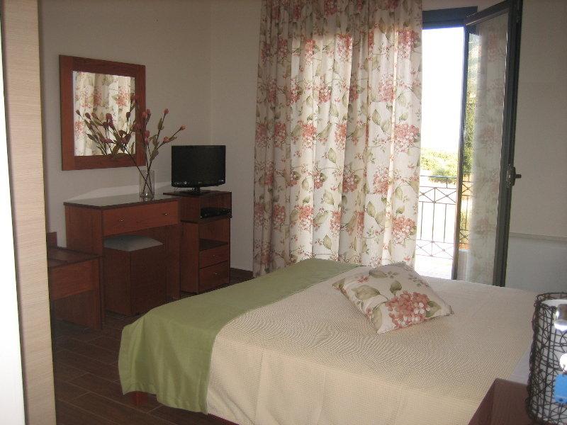 Korallis Villas Livathos  Buitenkant foto