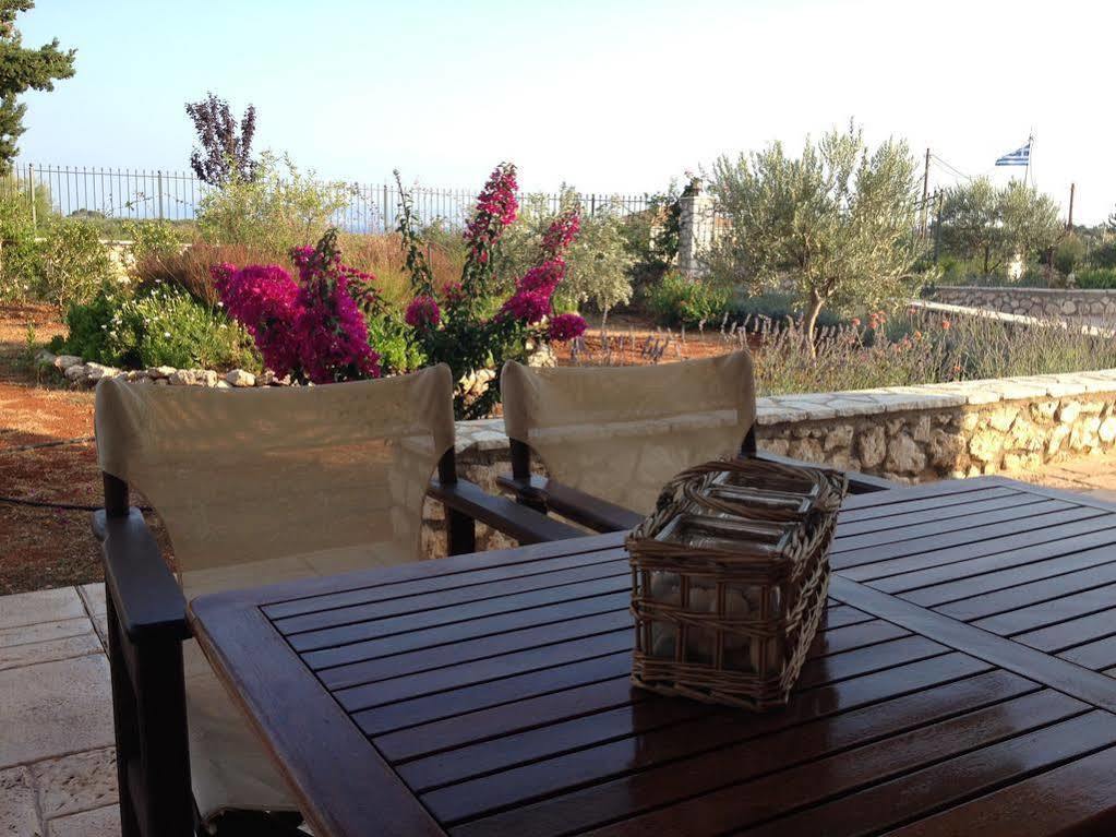 Korallis Villas Livathos  Buitenkant foto