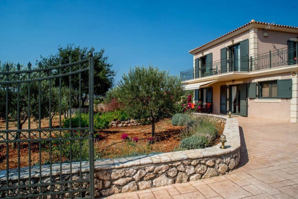 Korallis Villas Livathos  Buitenkant foto